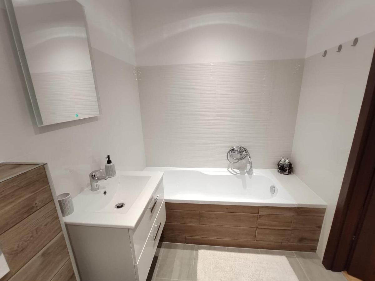 Apartament Parkowy Apartment Rzeszow Exterior photo